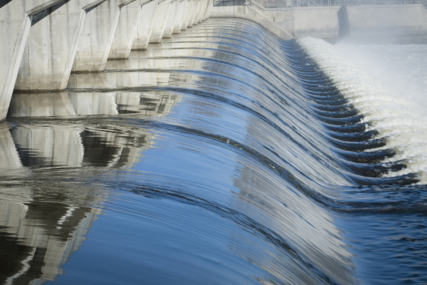 The translation of "Wasserkraftwerk" is "hydroelectric power plant.