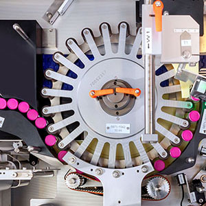 HERMA Vaccine labelling with rotary star