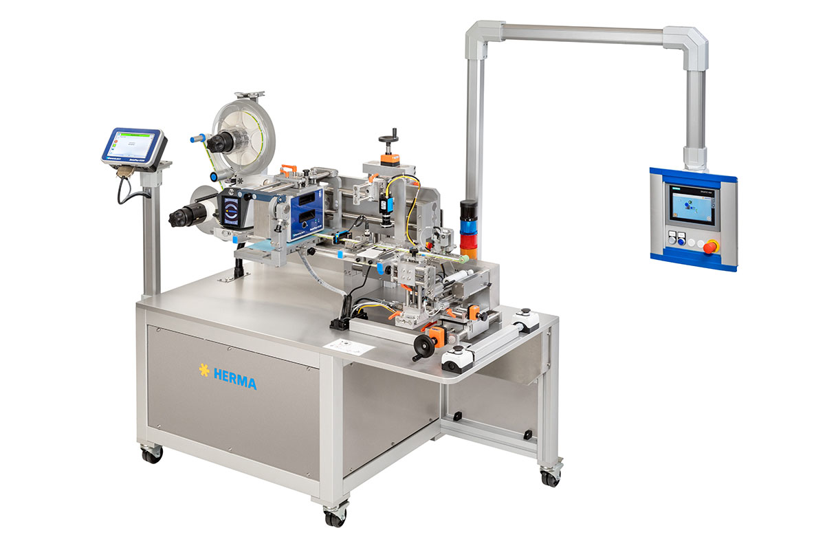 Automatic labelling machine with touchscreen control, various labelling mechanisms, and a sturdy metal housing.
