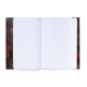 Leeres kariertes Notizbuch mit zwei offenen Seiten, bereit zum Schreiben oder Zeichnen.