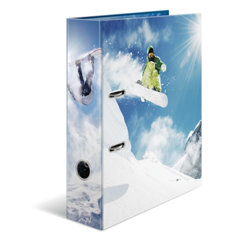 Ein Ordner mit einem Snowboarder, der über einen schneebedeckten Hang springt, unter einem klaren blauen Himmel.