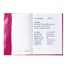 Hausaufgabe vom 23. Mai mit der Aufgabe, zehn Begriffe aufzulisten, die durch das Wort „dicht“ ersetzt werden können.