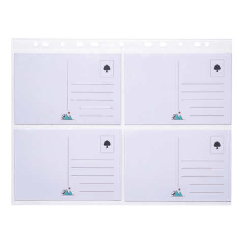 Vier leere Postkarten mit einem kleinen Baum-Symbol in der oberen rechten Ecke und Platz für Adress- und Nachrichtentexte.