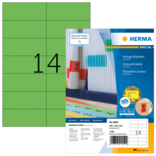 Grüne Etiketten mit der Nummer 14 auf einem Blatt, daneben die Verpackung von HERMA mit Informationen zu farbigen Etiketten.