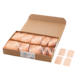 Eine offene Kartonbox mit zahlreichen beige Karten und vier zusätzlichen Karten daneben.