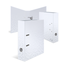 Weiße, geometrisch gemusterte Boxen mit Anschlüssen, die in verschiedenen Winkeln angeordnet sind.