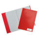 Rote Ordner und eine Hülle, die zusammen auf einem weißen Hintergrund liegen. Die Hülle hat eine Etikette mit Informationen.